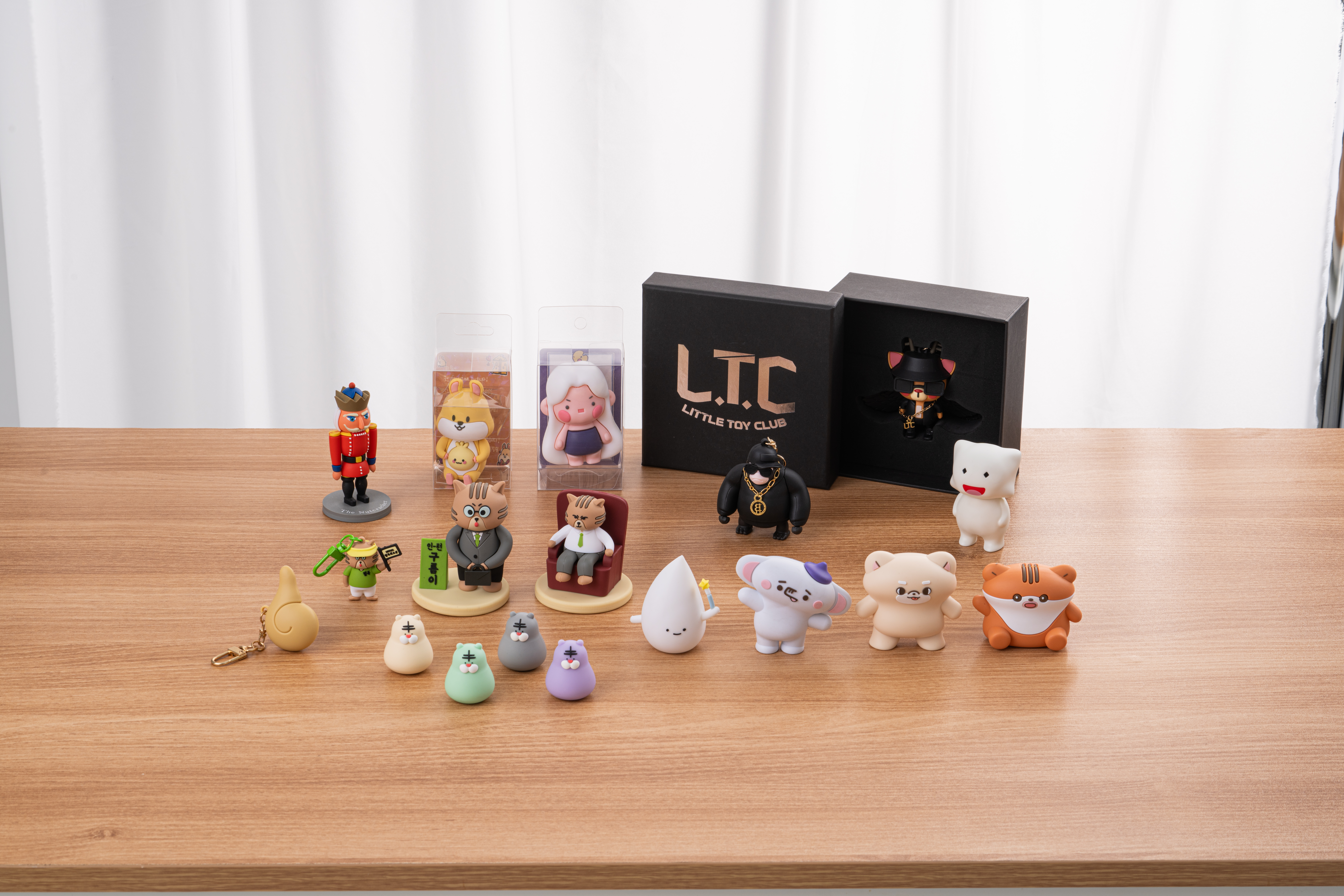 메인 피규어.jpg